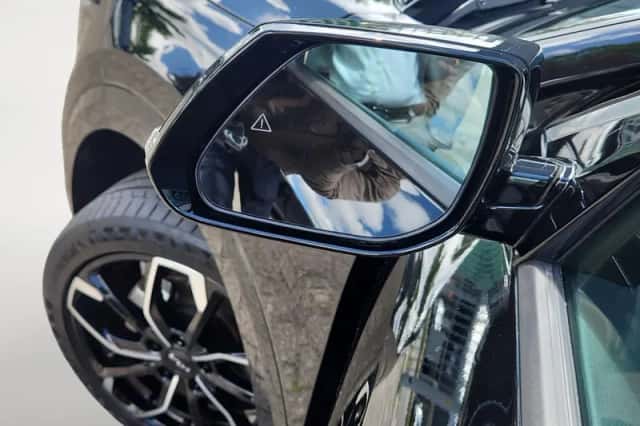 Kia Niro (2023) thumbnail 23