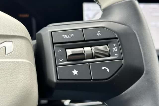 Kia EV6 (2025) thumbnail 16