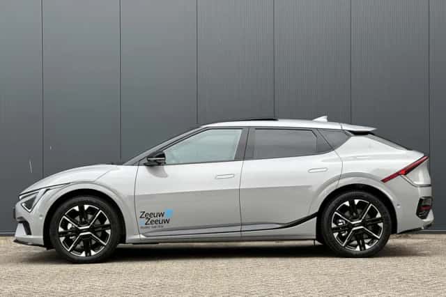 Kia EV6 (2025) thumbnail 3