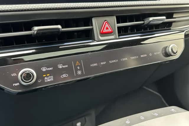 Kia EV6 (2025) thumbnail 23
