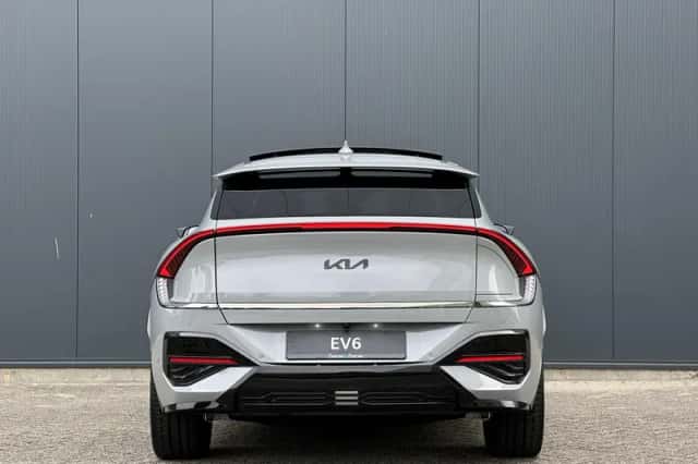 Kia EV6 (2025) thumbnail 5