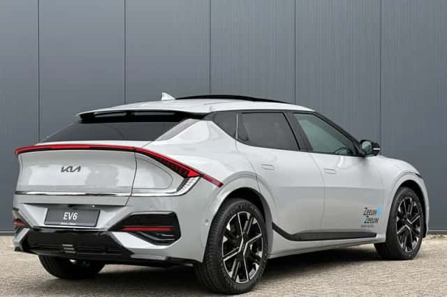 Kia EV6 (2025) thumbnail 6
