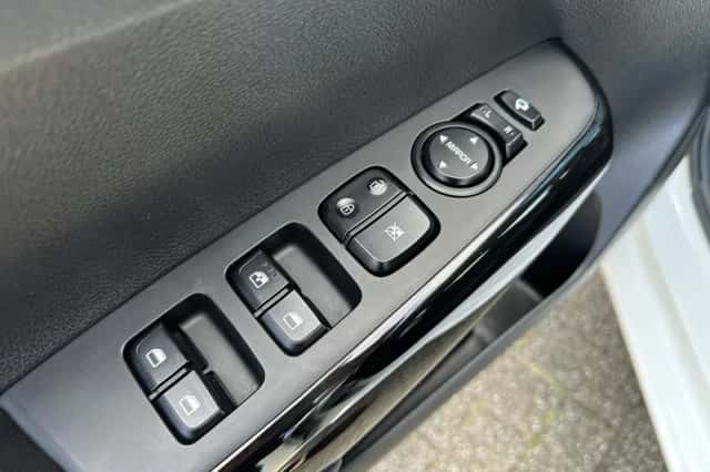 Kia Picanto (2025) thumbnail 21
