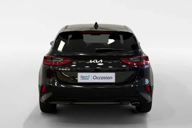 Kia Ceed (2024) thumbnail 6