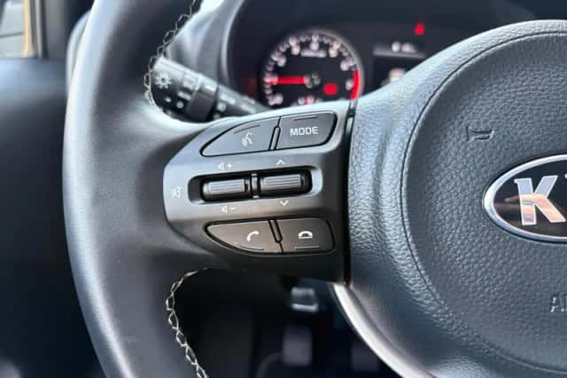 Kia Picanto (2021) thumbnail 17