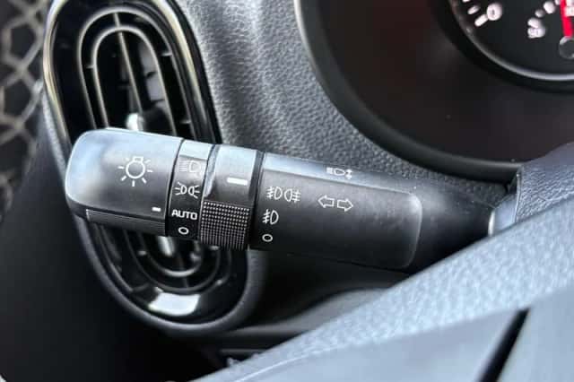 Kia Picanto (2021) thumbnail 27