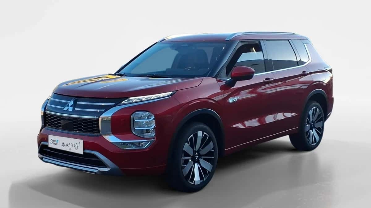 Mitsubishi Outlander (2026) — foto 1