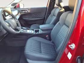 Mitsubishi Outlander (2026) thumbnail 14