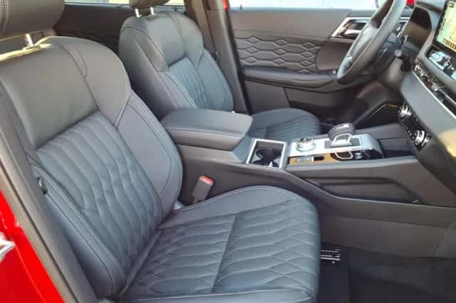 Mitsubishi Outlander (2026) thumbnail 18