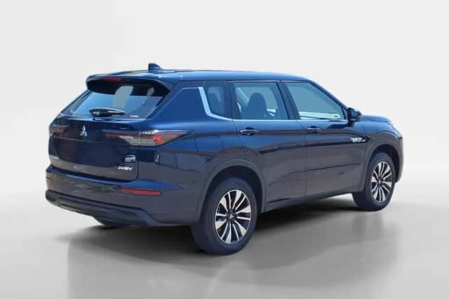 Mitsubishi Outlander (2026) thumbnail 2