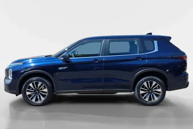 Mitsubishi Outlander (2026) thumbnail 3