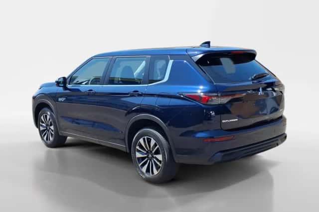 Mitsubishi Outlander (2026) thumbnail 5
