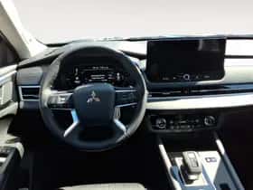 Mitsubishi Outlander (2026) thumbnail 11