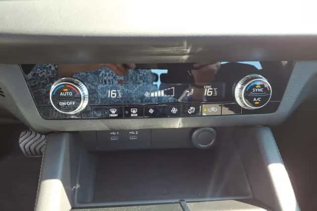 Mitsubishi Outlander (2026) thumbnail 17