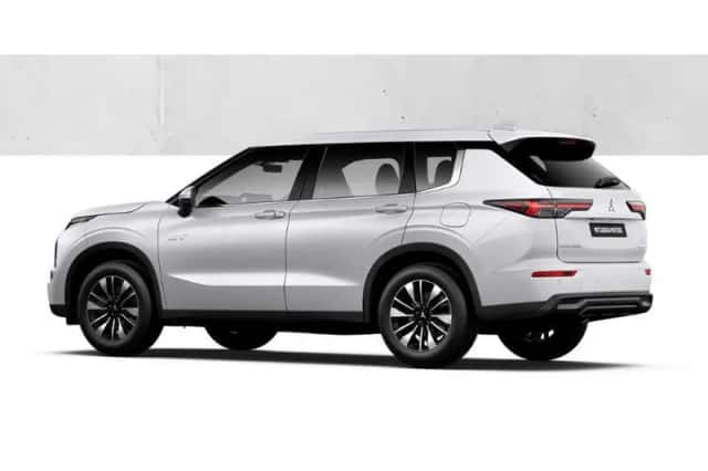 Mitsubishi Outlander (2026) thumbnail 4