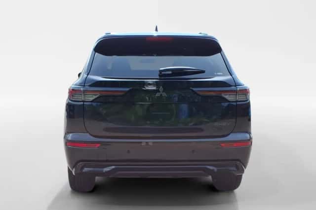 Mitsubishi Outlander (2026) thumbnail 6