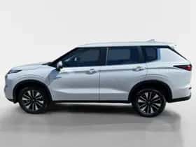 Mitsubishi Outlander (2026) thumbnail 2