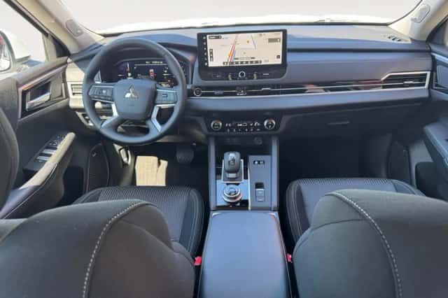 Mitsubishi Outlander (2026) thumbnail 22