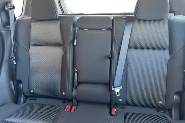 Mitsubishi Outlander (2026) thumbnail 23