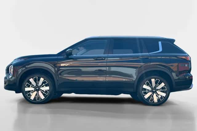 Mitsubishi Outlander (2026) thumbnail 2