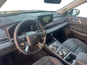 Mitsubishi Outlander (2026) thumbnail 22