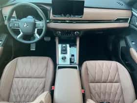 Mitsubishi Outlander (2026) thumbnail 17