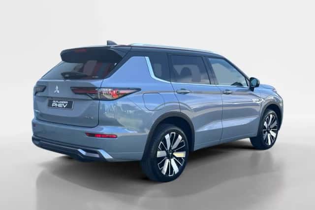 Mitsubishi Outlander (2026) thumbnail 5