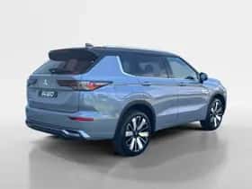Mitsubishi Outlander (2026) thumbnail 5