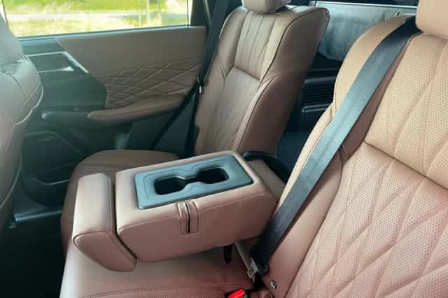 Mitsubishi Outlander (2026) thumbnail 44