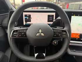 Mitsubishi Eclipse Cross (2026) thumbnail 16