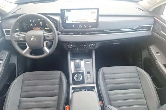Mitsubishi Outlander (2026) thumbnail 11