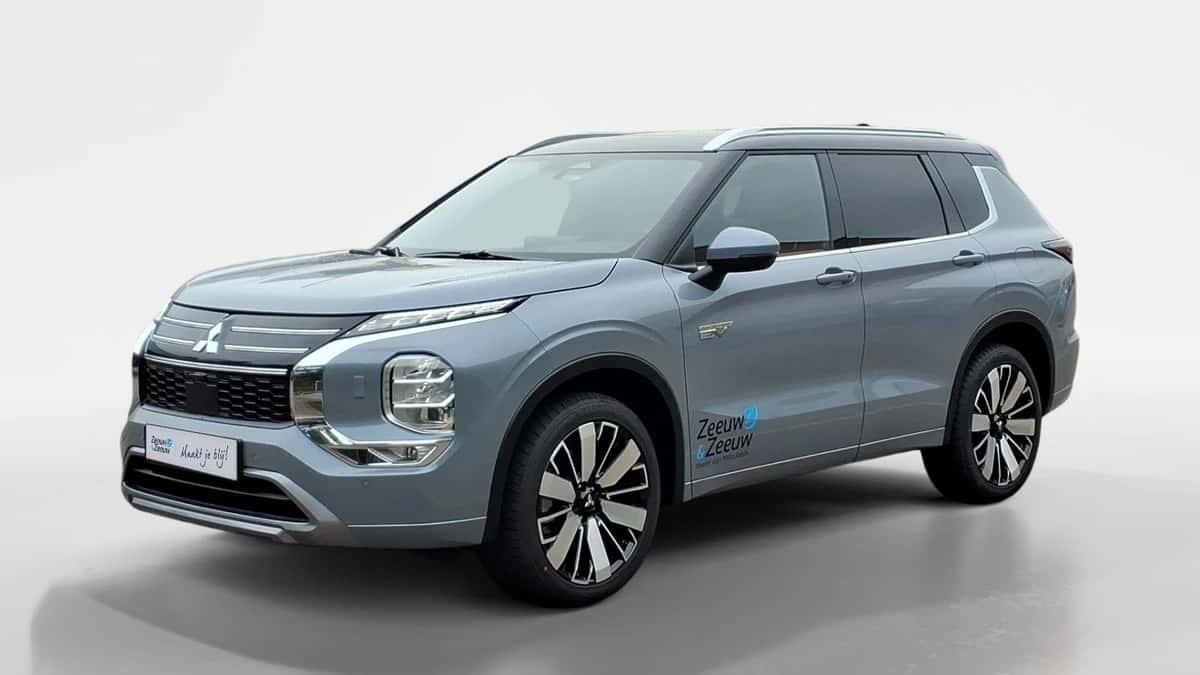 Mitsubishi Outlander (2025) — foto 1