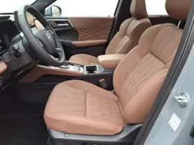 Mitsubishi Outlander (2025) thumbnail 13