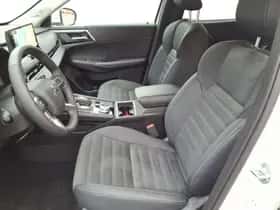 Mitsubishi Outlander (2026) thumbnail 13