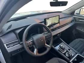 Mitsubishi Outlander (2026) thumbnail 13