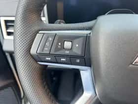 Mitsubishi Outlander (2026) thumbnail 15