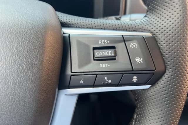 Mitsubishi Outlander (2026) thumbnail 23