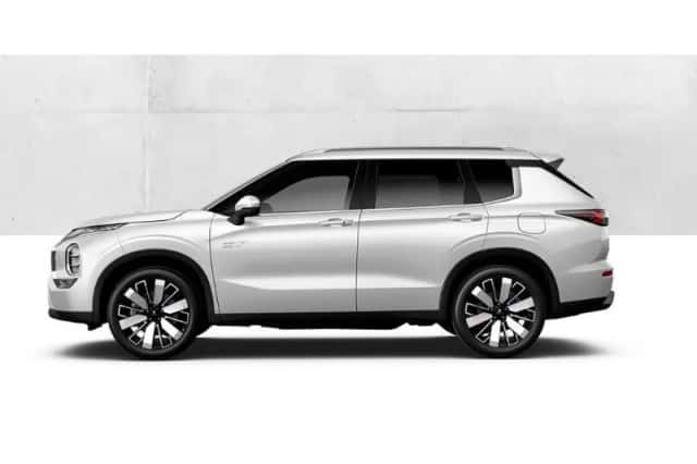 Mitsubishi Outlander (2026) thumbnail 3