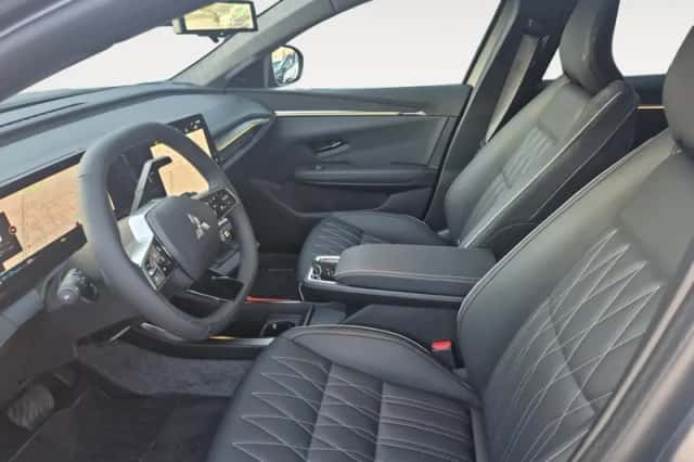 Mitsubishi Eclipse Cross (2025) thumbnail 11