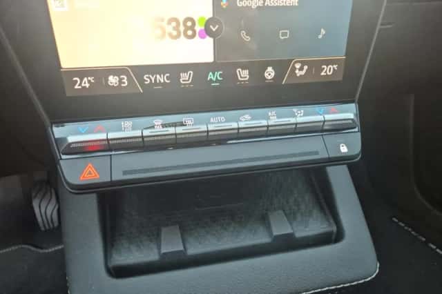 Mitsubishi Eclipse Cross (2025) thumbnail 15