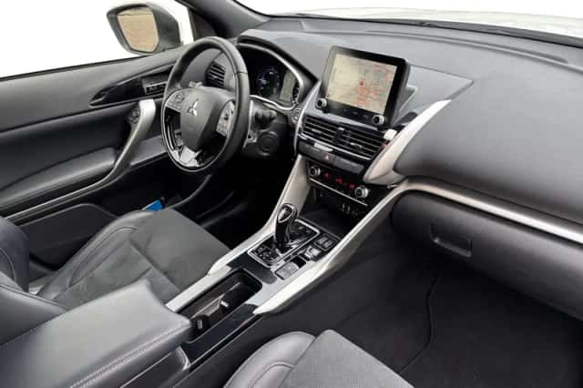 Mitsubishi Eclipse Cross (2022) thumbnail 9