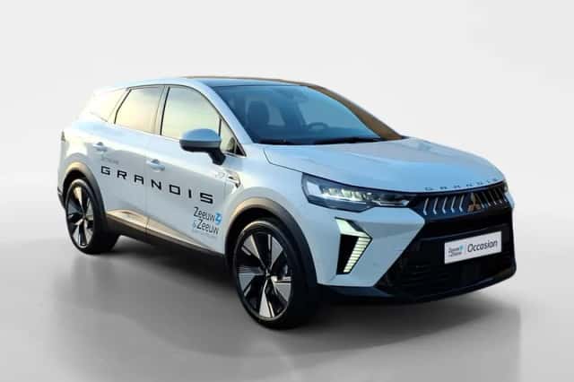 Mitsubishi Grandis (2025) thumbnail 3