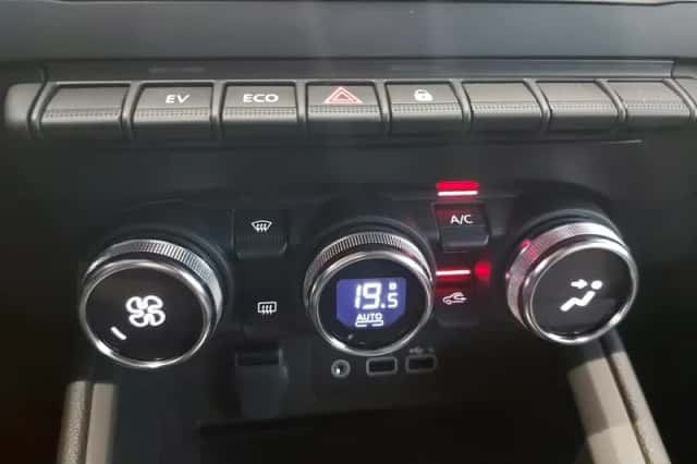 Mitsubishi Colt (2025) thumbnail 28