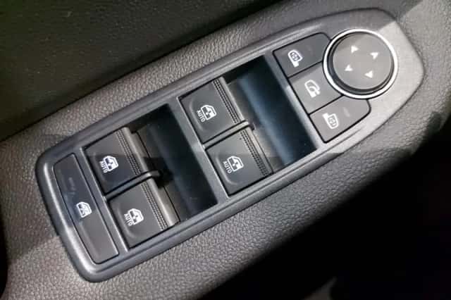 Mitsubishi Colt (2025) thumbnail 36
