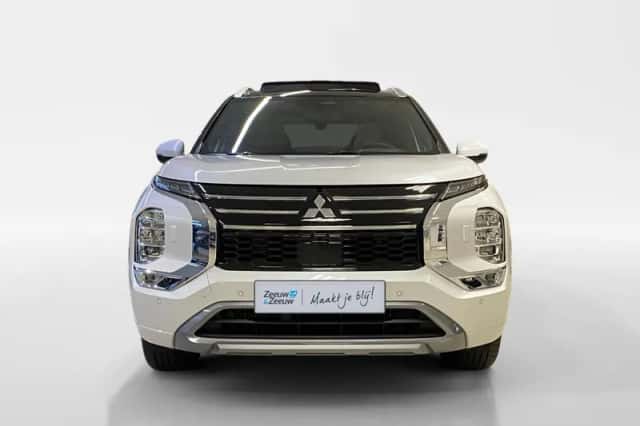 Mitsubishi Outlander (2026) thumbnail 2
