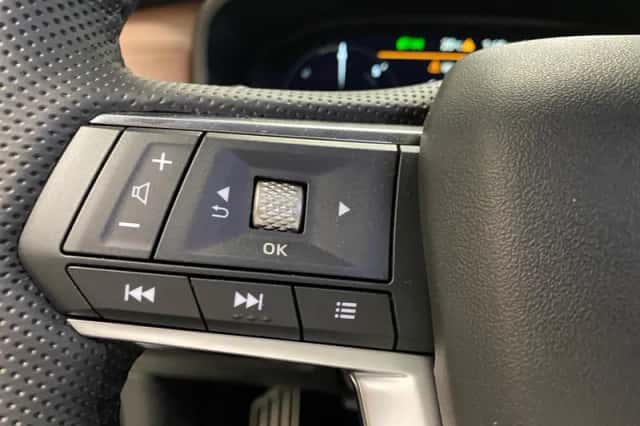 Mitsubishi Outlander (2026) thumbnail 11