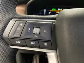 Mitsubishi Outlander (2026) thumbnail 11