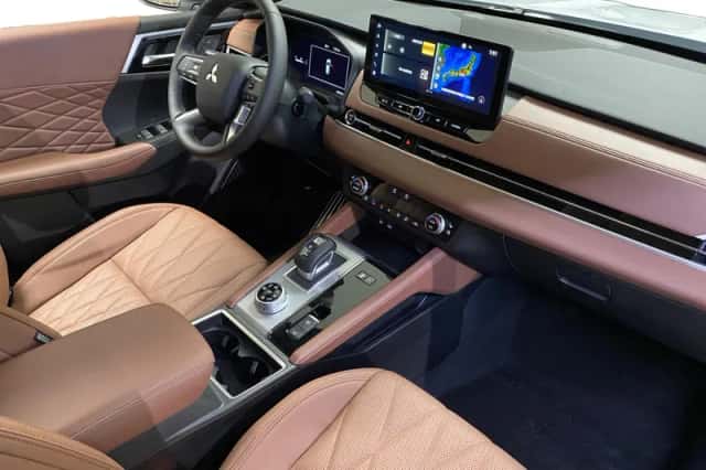 Mitsubishi Outlander (2026) thumbnail 17