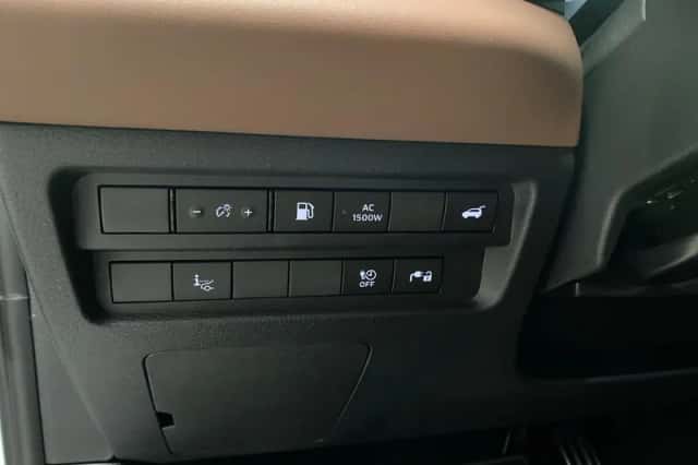 Mitsubishi Outlander (2026) thumbnail 21
