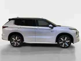 Mitsubishi Outlander (2026) thumbnail 4
